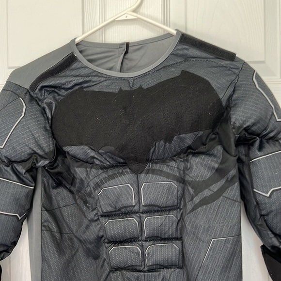 Justice League Batman boy’s one piece costume - Picture 2 of 6